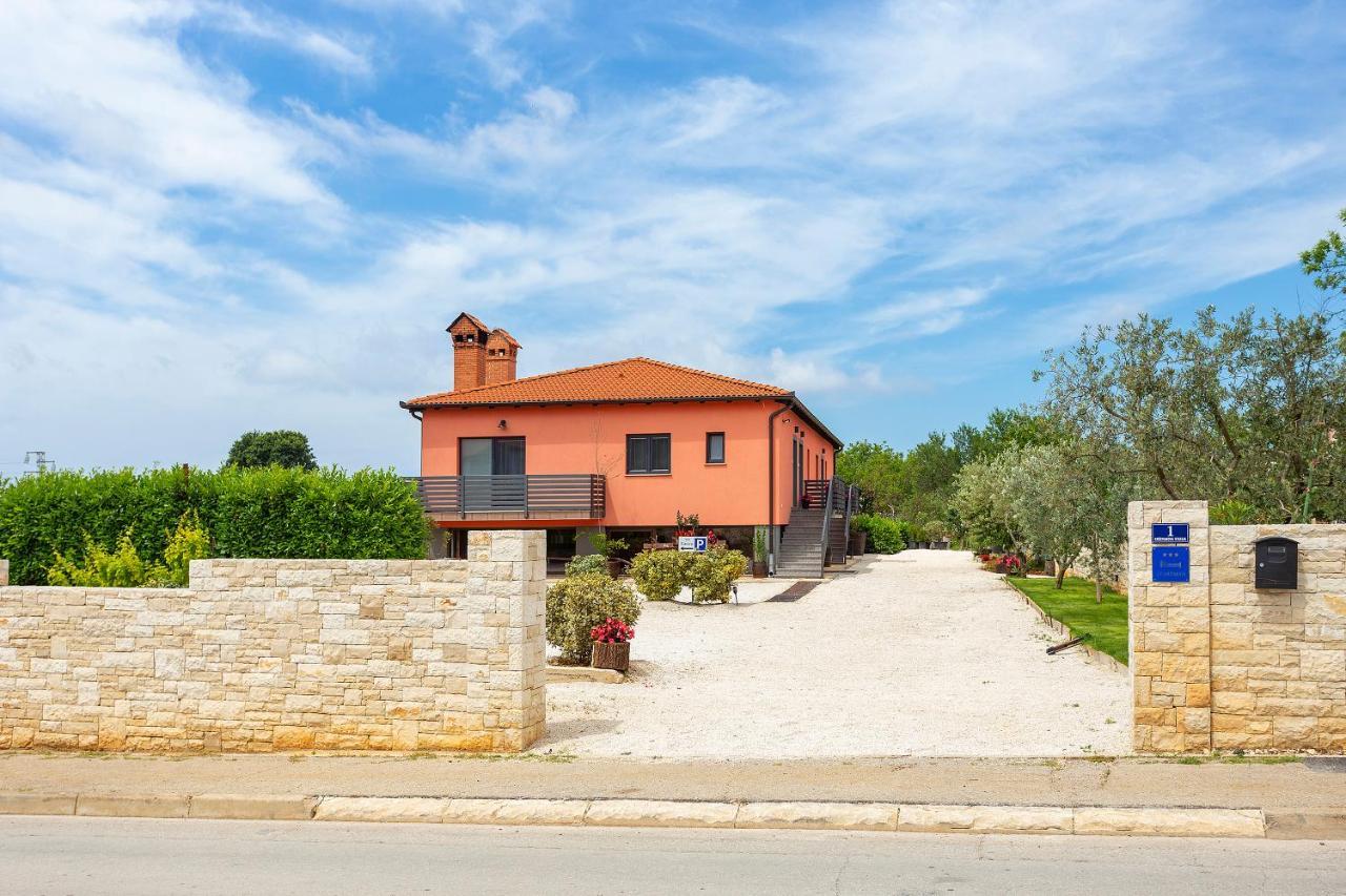 Apartmani Karoca 3 Pula Exteriér fotografie
