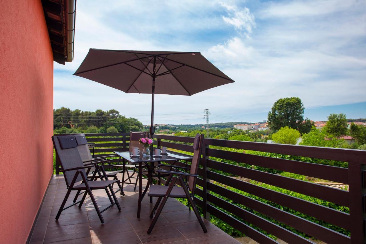 Apartmani Karoca 3 Pula Exteriér fotografie